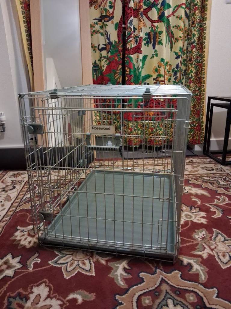 Medium size dog crate 
