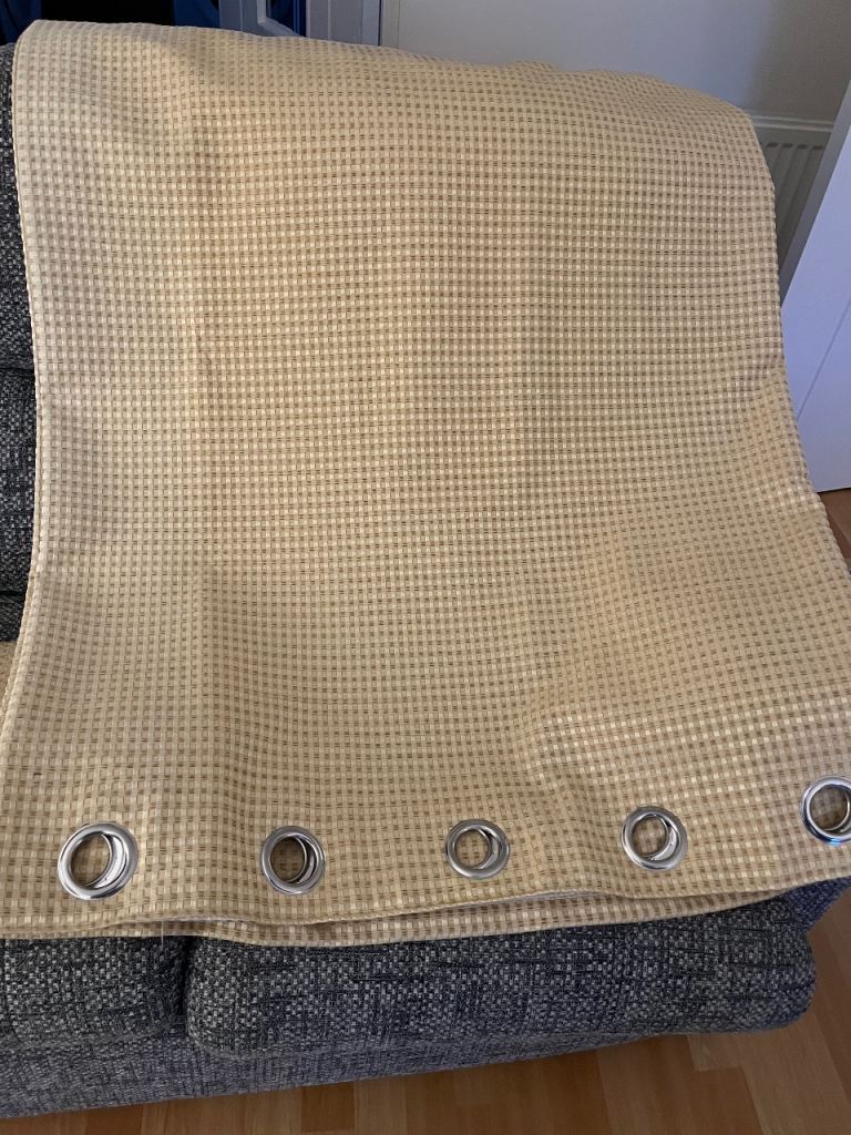 Lounge curtains with tie backs  and 4 matching cushion covers 