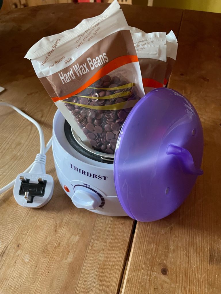 Wax burner and beans 