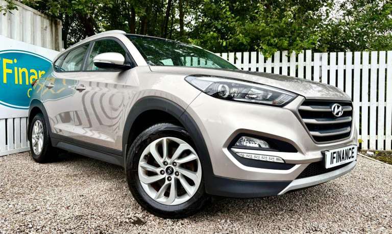 CAN'T GET CREDIT? CALL US! Hyundai Tucson 1.7 CRDi Blue Drive SE Nav - £199 DEPOSIT, £66 PER WEEK