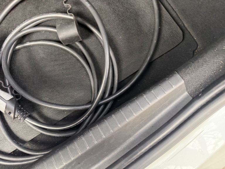 Peugeot 208 electric 2021