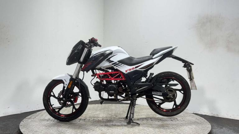 Yamasaki F51 F51 50CC GEARED BIKE RUNNING PROJECT BIKE SPARES OR REPAIR