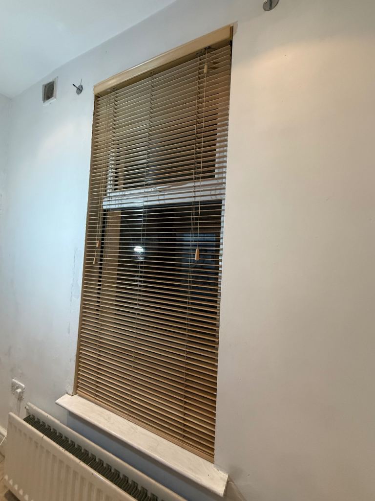 Venetian Blinds wood 