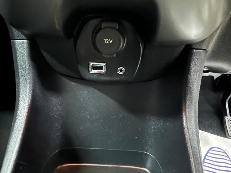 2016 Toyota AYGO 1.0 VVT-i X-Play 5dr HATCHBACK Petrol Manual