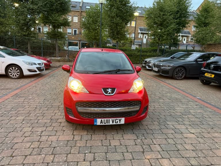 Peugeot, 107, Hatchback, 2011, Manual, 998 (cc), 5 doors