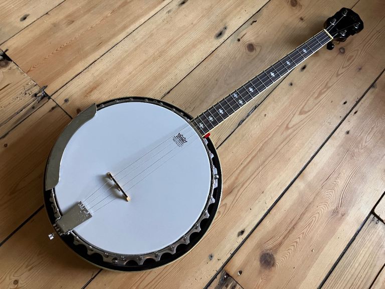 Barnes & Mullins BM 4 String Tenor Banjo Pre owned