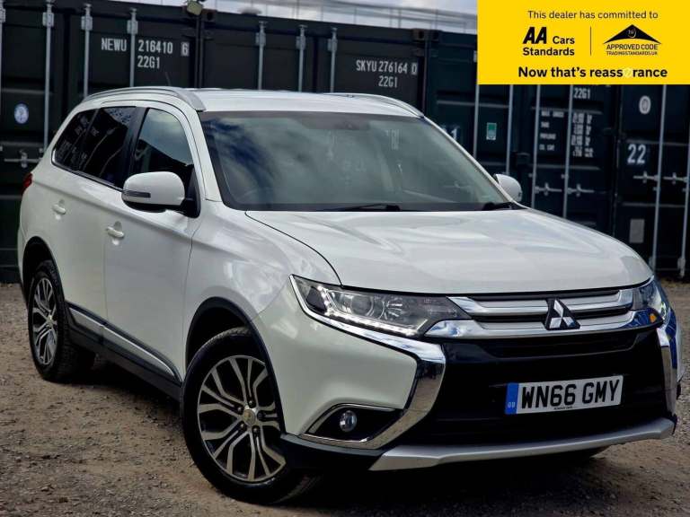 2016 Mitsubishi Outlander 2.2 DI-D GX3 SUV 5dr Diesel Auto 4WD Euro 6 (147 ps) SUV Diesel Automatic