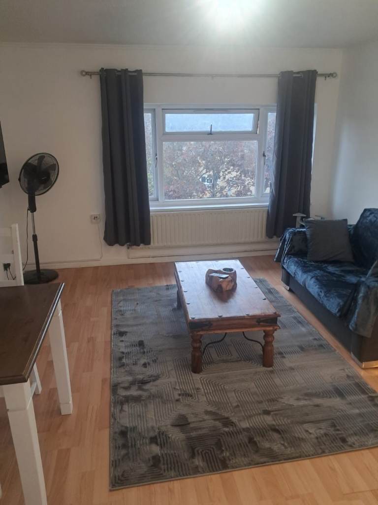 One-bedroom flat- fully furnished