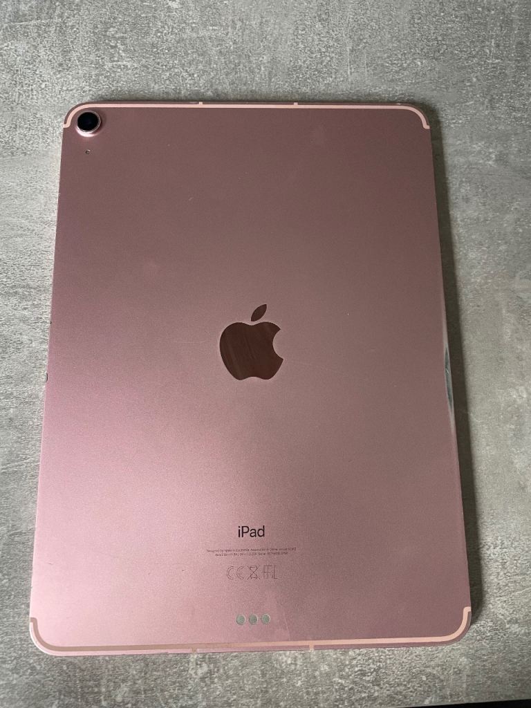 Apple iPad. Spares or repairs 