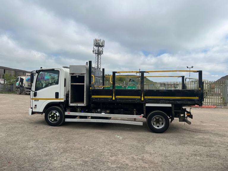 ISUZU TRUCKS FORWARD N75.150 AUTO