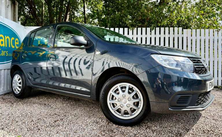 CAN'T GET CREDIT? CALL US! Dacia Sandero 0.9 TCe Essential, 2020, Manual - £99 DEPOSIT, £40 PER WEEK