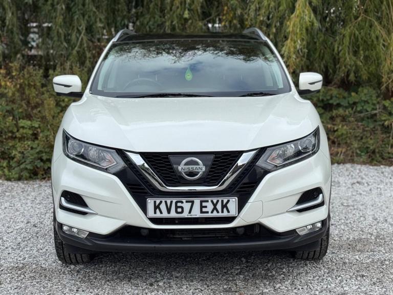 2017 Nissan Qashqai 1.2 DiG-T N-Connecta 5dr Xtronic HATCHBACK PETROL Automatic