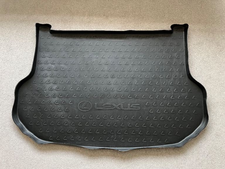 Lexus NX 300h (Phase 1) Boot liner.