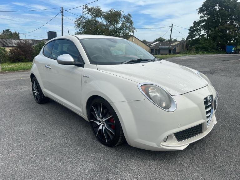 Alfa Romeo, MITO, Hatchback, 2013, Manual, 1598 (cc), 3 doors