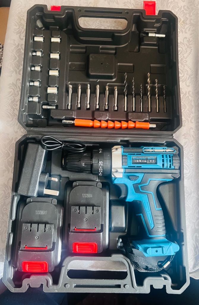 Cordless Drill Machine with 2x batteries and Tools
