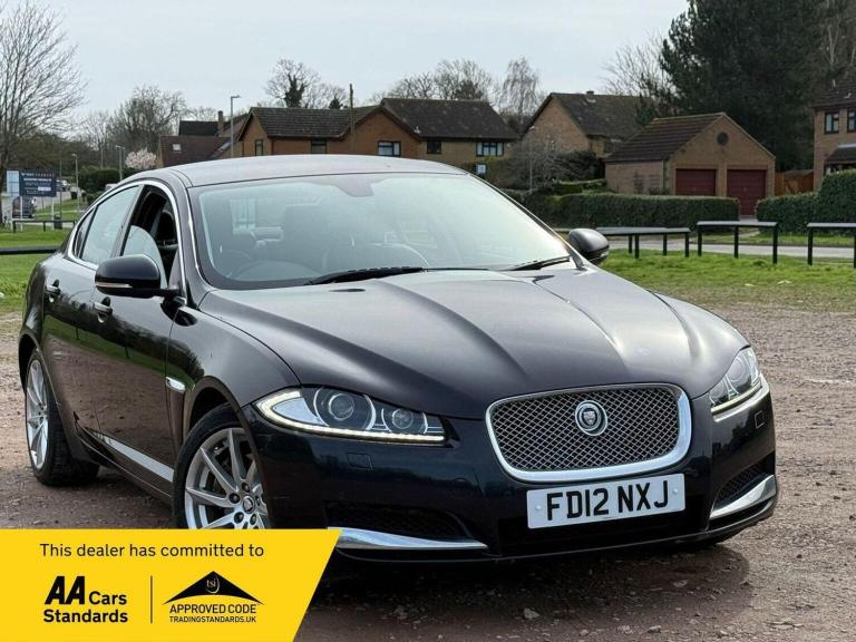 JAGUAR XF 2.2d Premium Luxury Auto Euro 5 (s/s) 4dr 2012