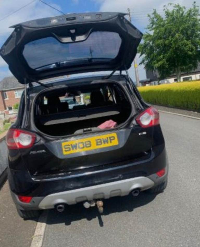 Beautiful 2008 ford kuga 2.0 tdci car has done 32 miles from last mot 