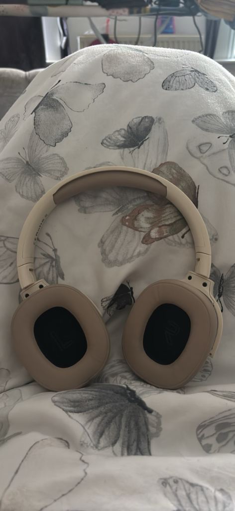 Beige Over-Ear Wireless Headphones – Good Condition