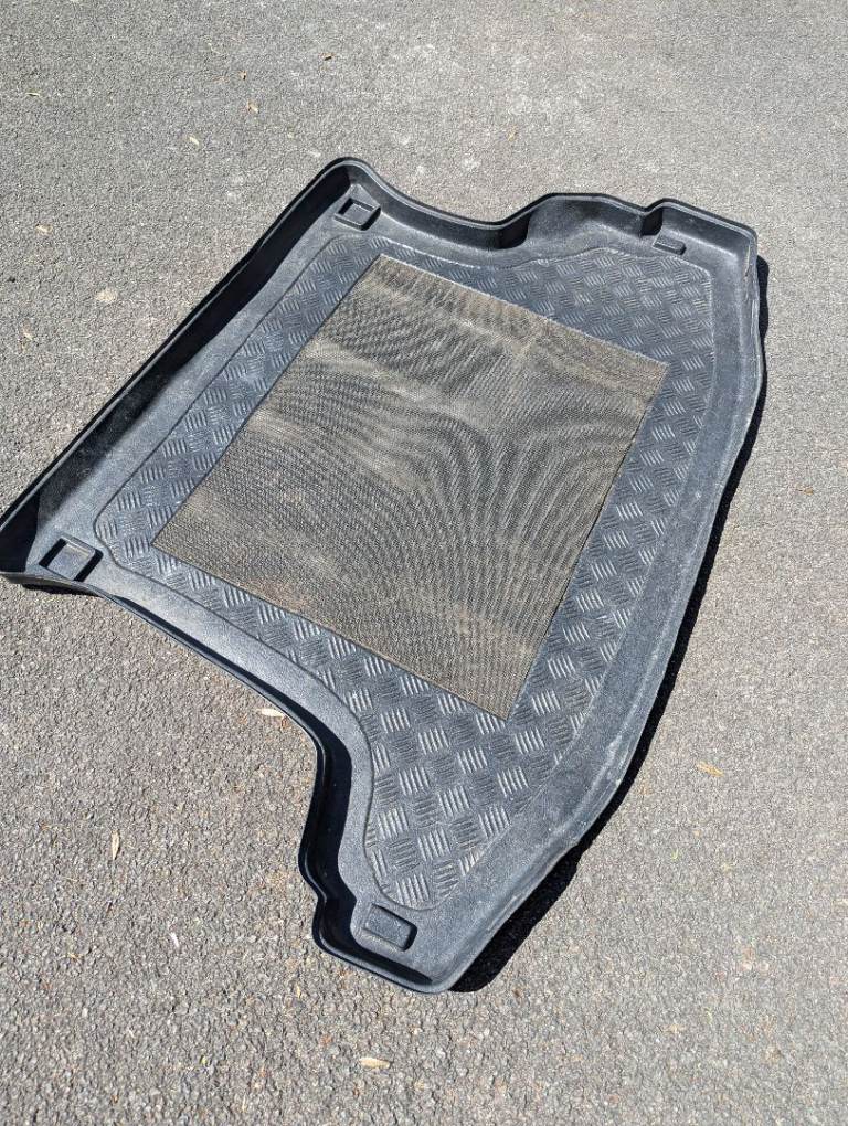 Free boot liner Used for Nissan xtrail 2006
