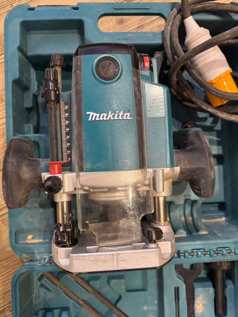 Makita 110V 1/2inch router