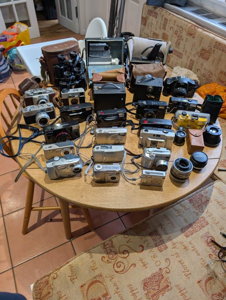 Collection of vintage & modern cameras + binocs + cine + lenses