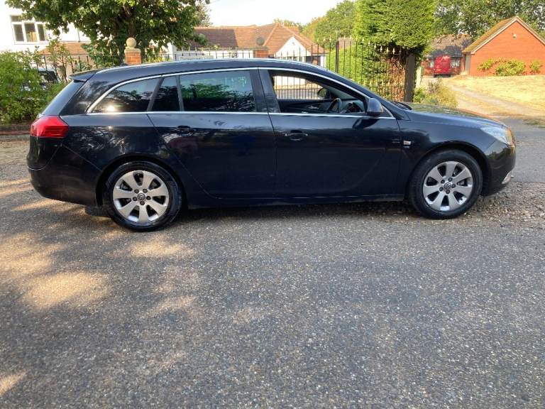 2011  VAUXHALL  INSIGNIA  2.0  CDTI  DIESEL  SRI ESTATE CAR, TOWBAR,  55 MPG,  LONG MOT.