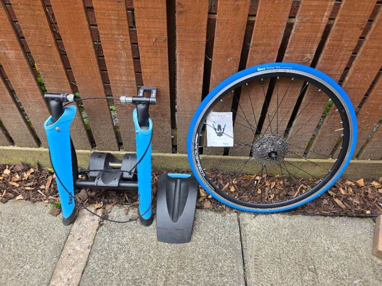 Tacx Turbo Trainer + Wheel with Tacx Training Tyre