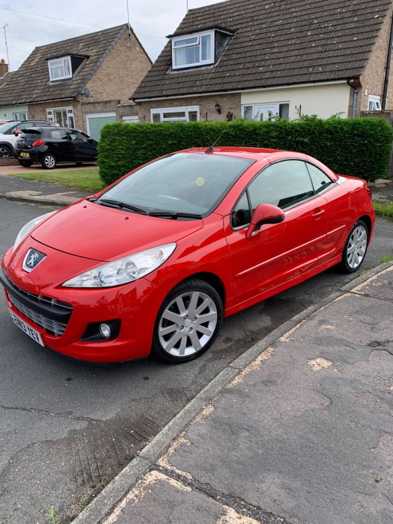 Peugeot 207cc ALLURE HDI 2013 Manual, 1560 (cc), 2 doors