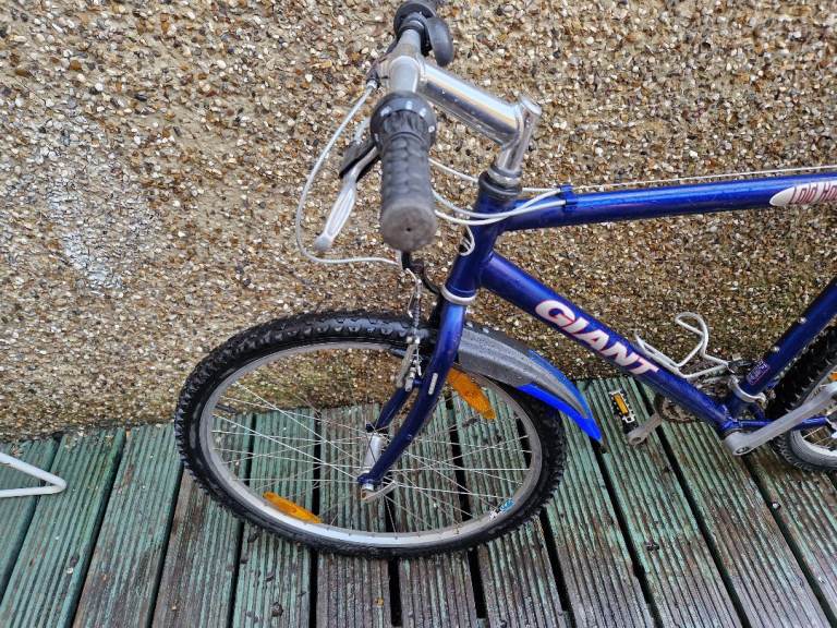 Giant Cold Rock Blue Aluminium Mountain Bike - Adult Sized, As New Condition