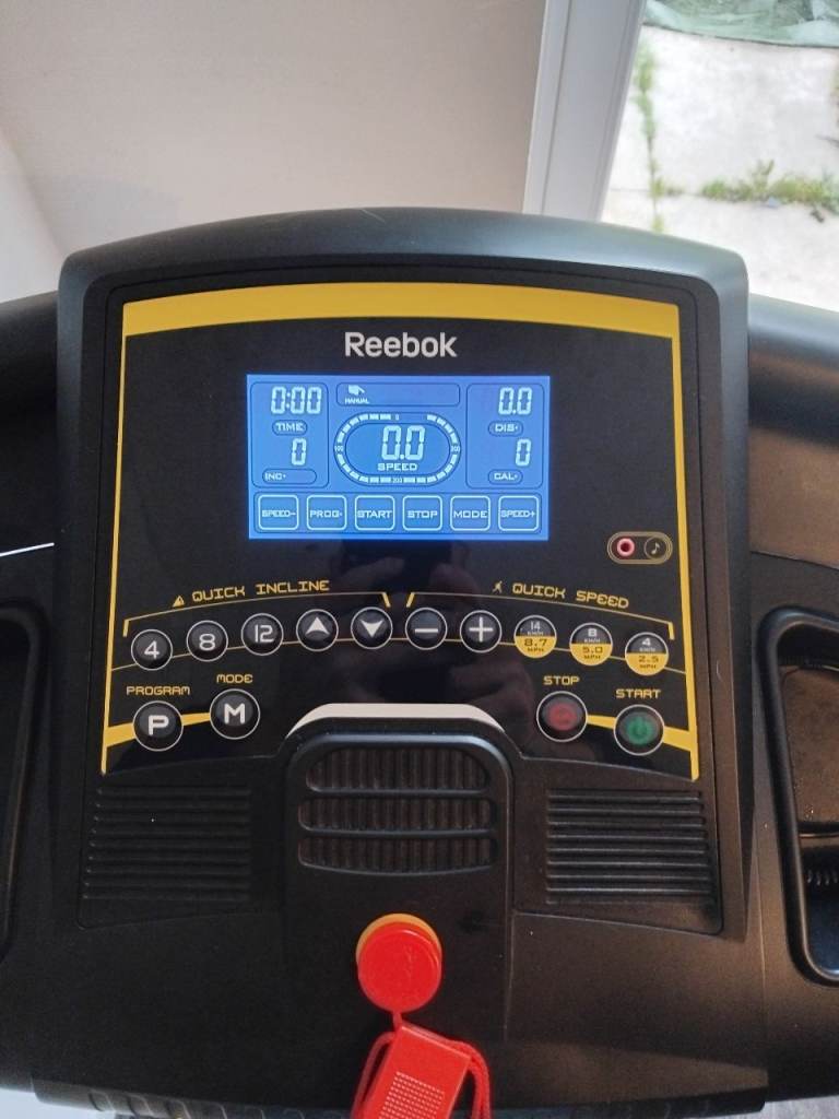 Reebok ONEGT30 Treadmill – Good Condition, Fully Working