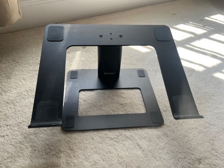 Laptop stand - metal