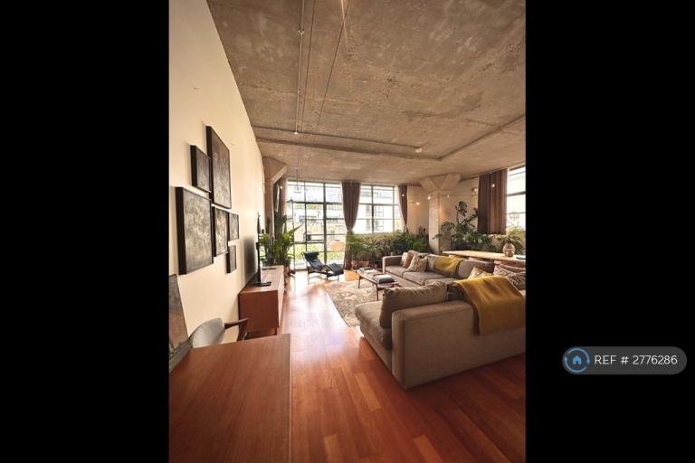 1 bedroom in Wenlock Road, London, N1 (#2776286)