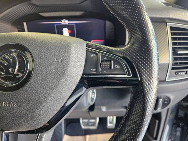 2019 Skoda Kodiaq 2.0 TDI SportLine SUV 5dr Diesel DSG 4WD Euro 6 (s/s) (7 Seat) (190 ps) ESTATE ...