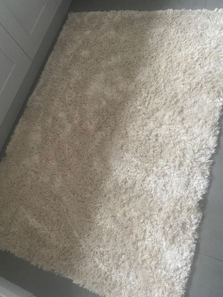 Rug 120 x 170 CM