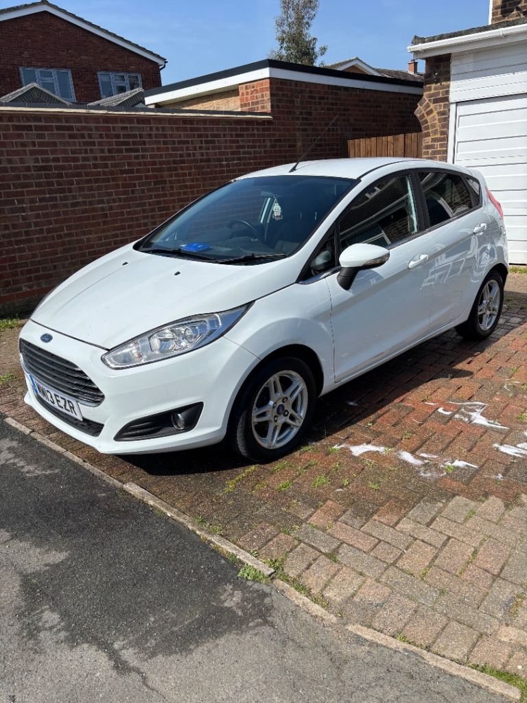 Ford, FIESTA, Hatchback, 2013, Manual, 998 (cc), 5 doors