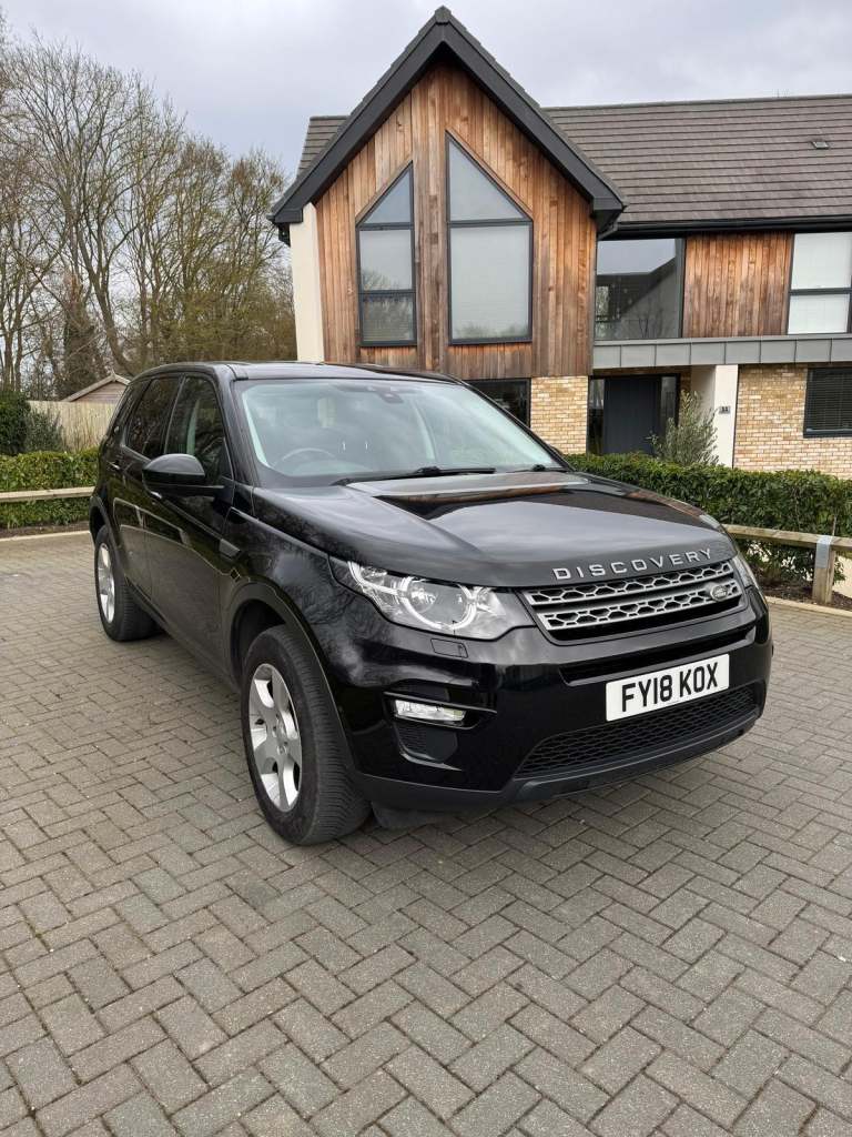 2018 Land Rover Discovery Sport 2.0 TD4 Pure 5dr [5 seat] ESTATE DIESEL Manual