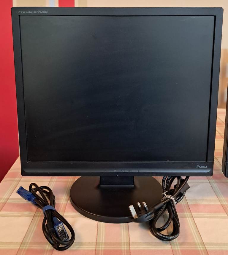 iiyama Prolite B1906S 19 Inch HD SXGA 5:4 CCTV Monitor - DVI-D VGA
