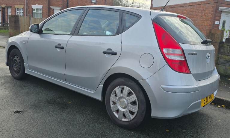 Hyundai i30 1.4 5dr Ford nissan toyota Vauxhall Volkswagen renault peugeot skoda suzuki honda 