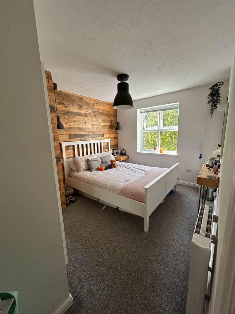 image for 2 bed apartment 