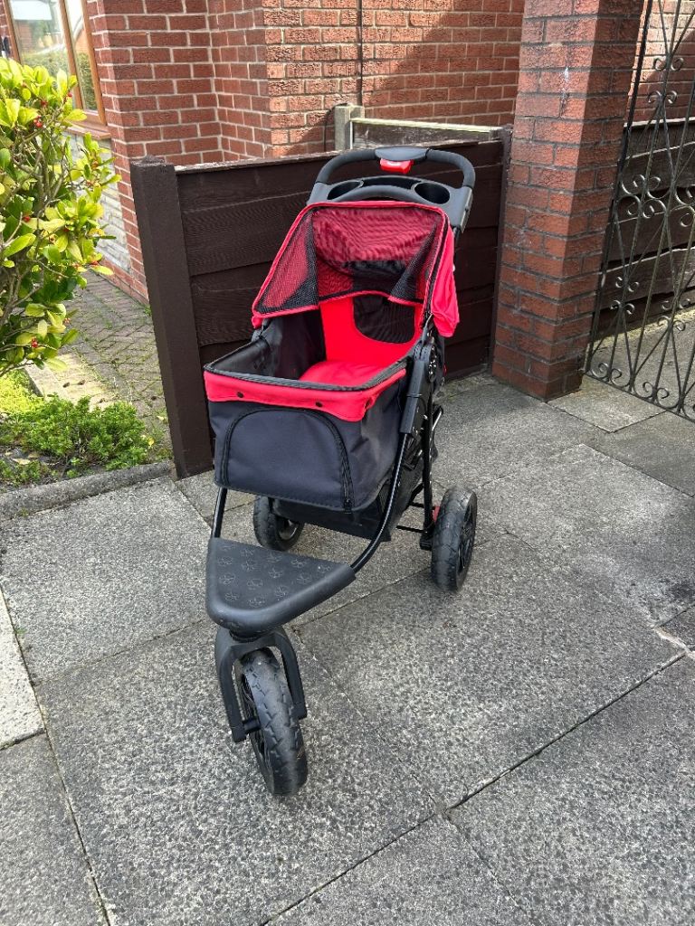 Dog pram