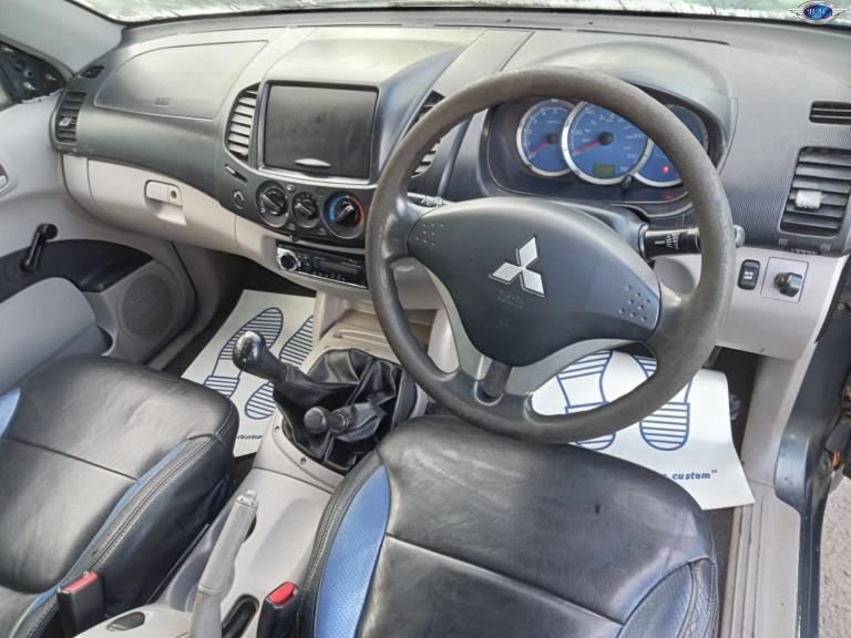 MITSUBISHI L200 2.5 DI-D 4Work Grey Manual Diesel 2006