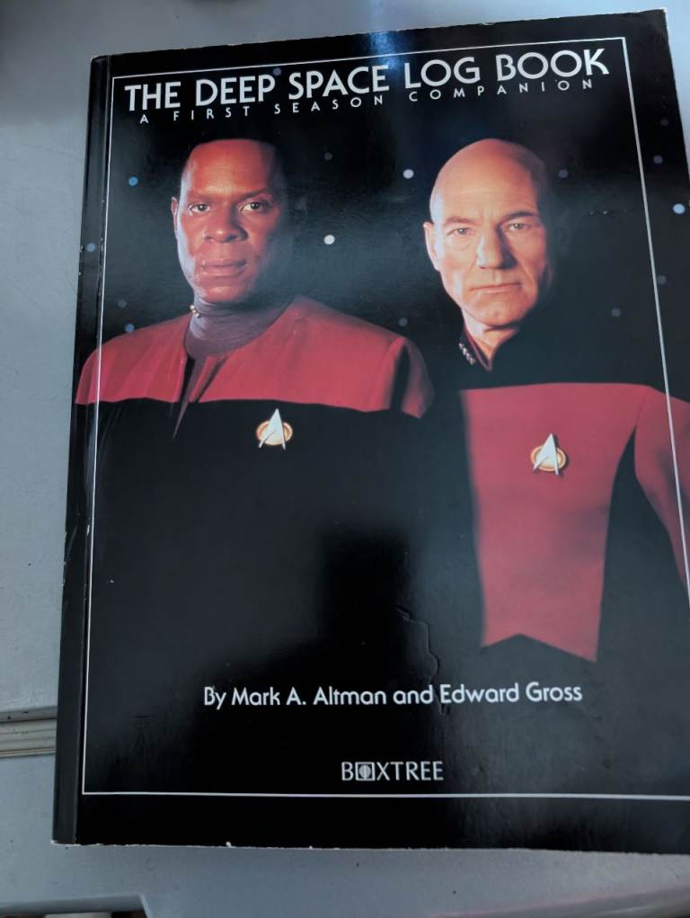 Star Trek the deep space log book 