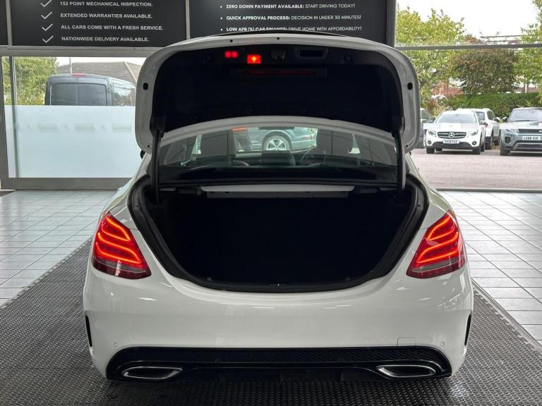 MERCEDES-BENZ C CLASS 2.1 C220d AMG Line (Premium) G-Tronic+ Euro 6 (s/s) 4dr