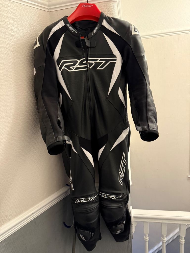 Motorcycle 1 piece suit