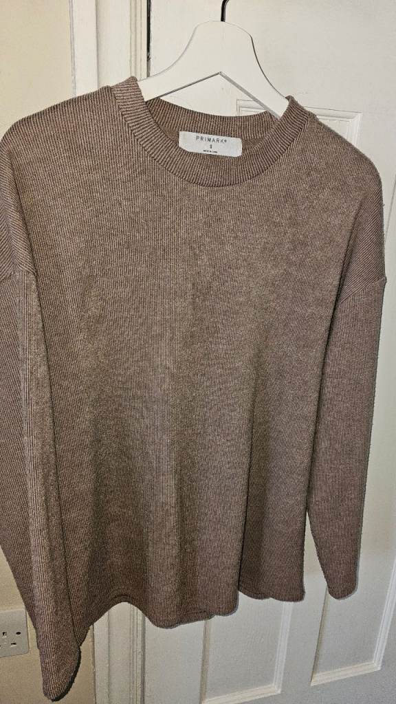 Lovely top, primark size Small, plenty of room, good length and this seasons colour