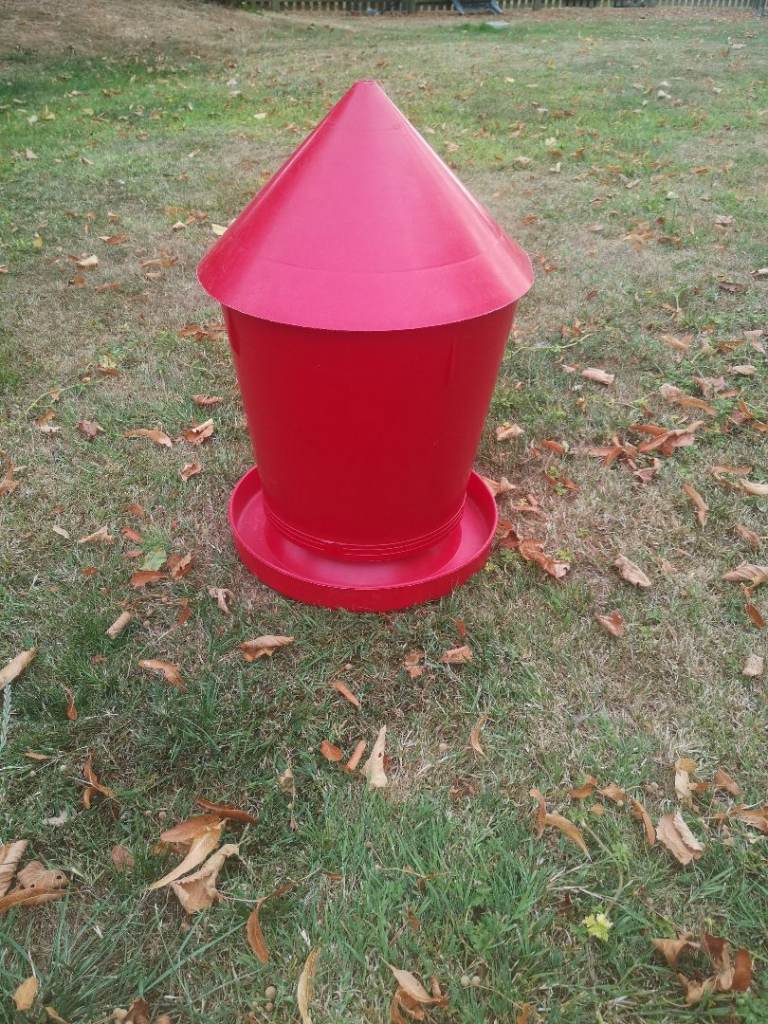 Picca Indoor Poultry/Gamebird Feeder 