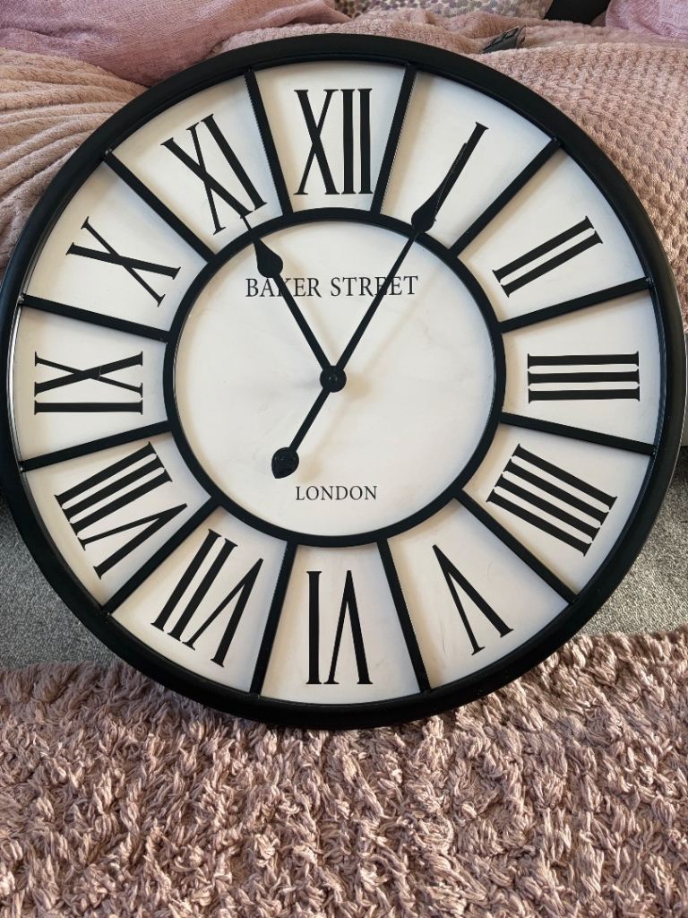Wall clock 