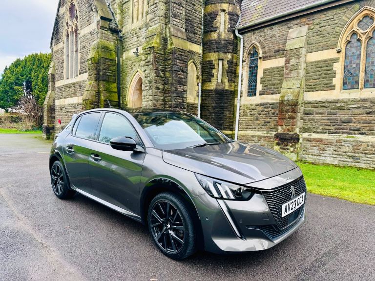 Peugeot, 208, Hatchback, 2023, Semi-Auto, 1199 (cc), 5 door (Hi-Specifications)