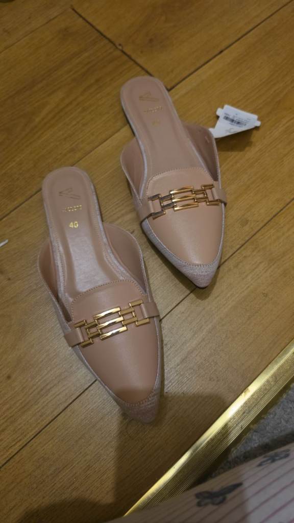 New Stylish Pink Nude Women's Pointed Toe Gold Chain Cushioned Soles  Mules Casual Sandals uk size 6