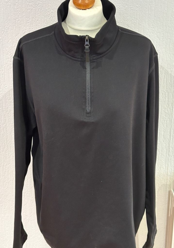 Man’s Heat 32° half zip pull on top